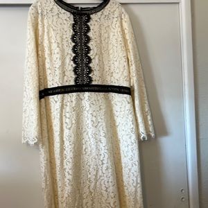 Dainty Jewells cream and black dress, size 4XL